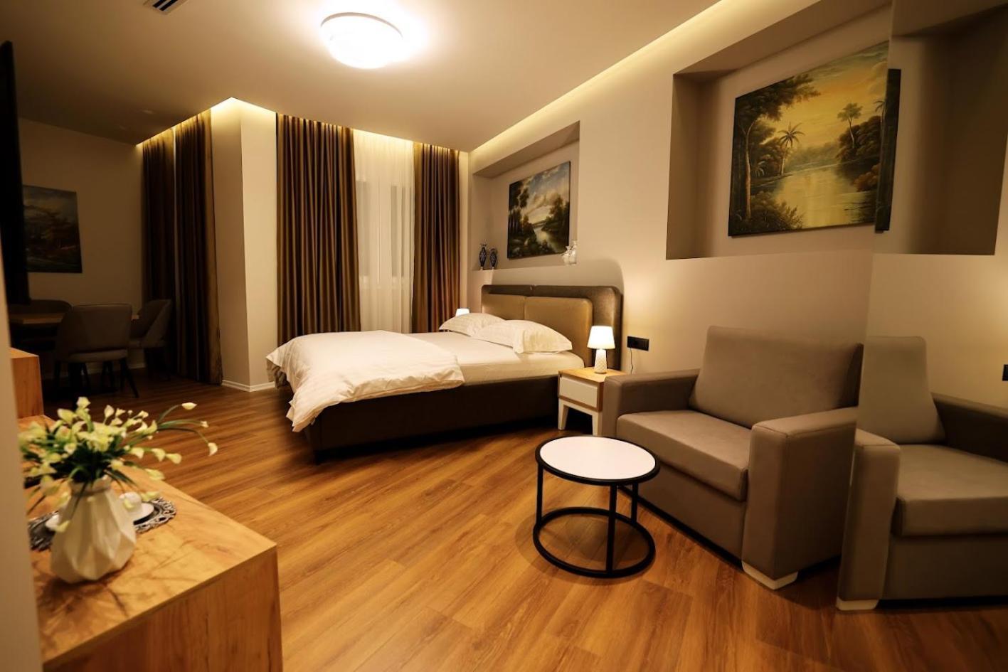Tempo Studios Tiranë Luaran gambar